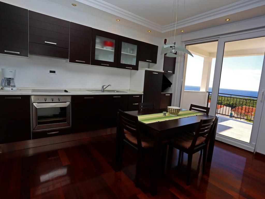Lovely Apartment With Beautiful Pool プリモシュテン エクステリア 写真